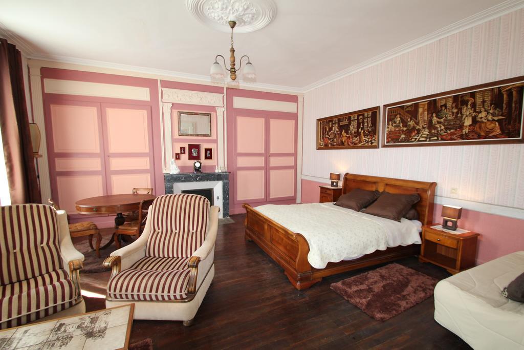Domaine Des Roses Bed and Breakfast Vaudelnay Rum bild