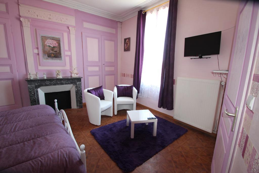 Domaine Des Roses Bed and Breakfast Vaudelnay Rum bild